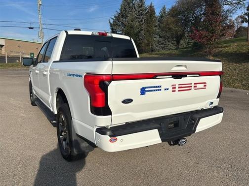 2022 Ford F-150 Lightning LARIAT