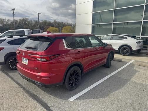 2023 Mitsubishi Outlander SE Black Edition S-AWC