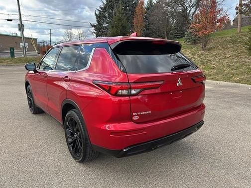 2023 Mitsubishi Outlander SE Black Edition S-AWC