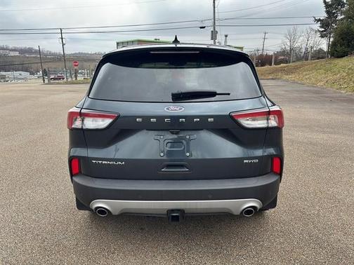 2022 Ford Escape Titanium