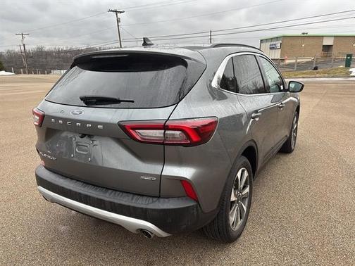 2025 Ford Escape Platinum