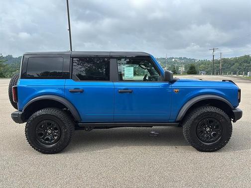 Velocity Blue Metallic 2026 Ford Bronco Badlands