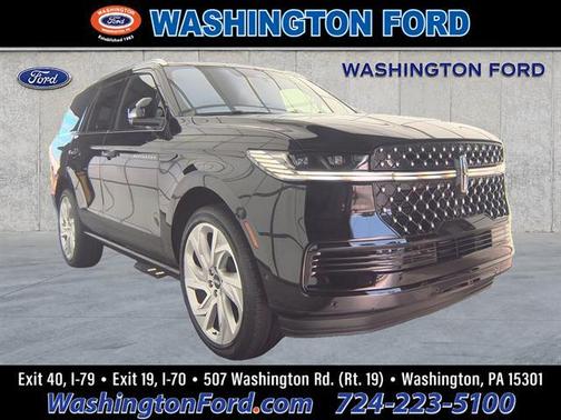 Infinite Black Metallic Clearcoat 2025 Lincoln Navigator Black Label