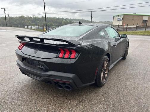 2025 Ford Mustang Dark Horse Fastback