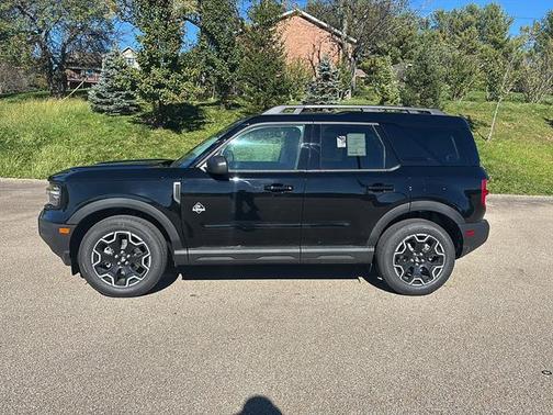 Shadow Black 2026 Ford Bronco Sport Outer Banks