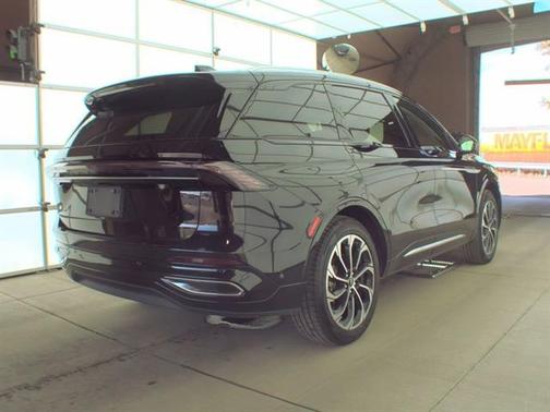 2024 Lincoln Nautilus Reserve