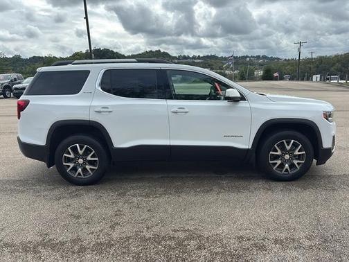 2022 GMC Acadia AWD SLE