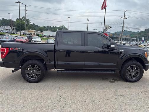 Agate Black 2022 Ford F-150 XLT