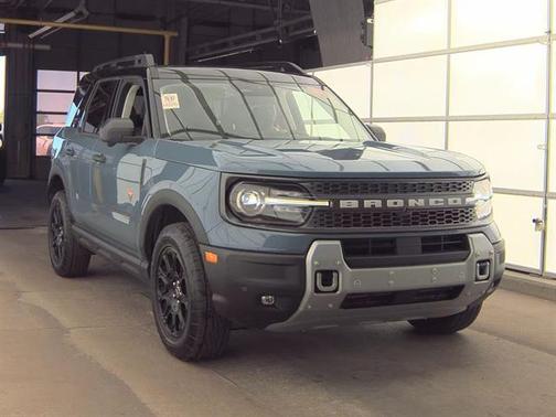 Azure Gray Metallic Tri-Coat 2025 Ford Bronco Sport Badlands