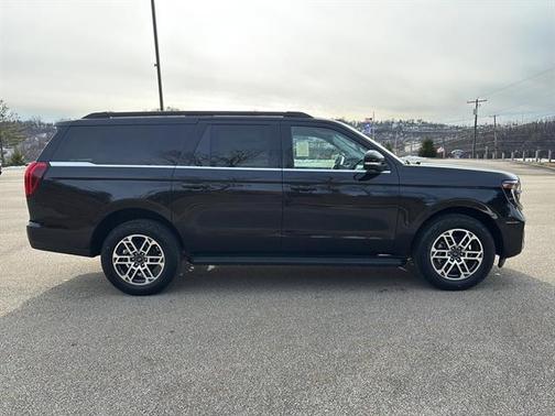 2026 Ford Expedition Max Active 4x4