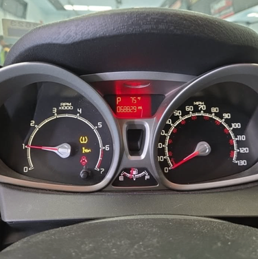 red 2011 Ford Fiesta SE