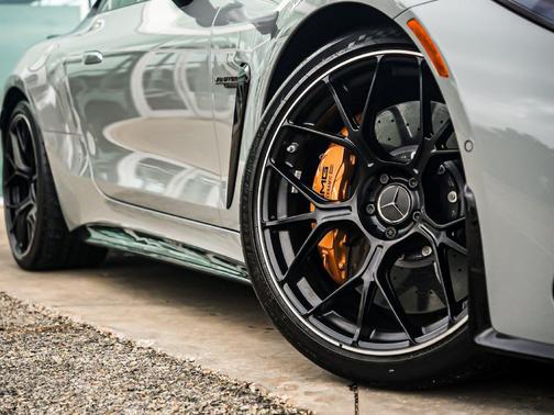 MANUFAKTUR Alpine Grey 2025 Mercedes-Benz AMG GT 63 S E Performance