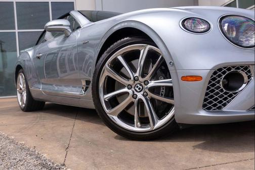 Silver Frost 2023 Bentley Continental GT Base