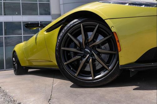 Q Cosmopolitan Yellow 2022 Aston Martin DB11 Volante
