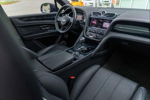 Beluga 2024 Bentley Bentayga Azure