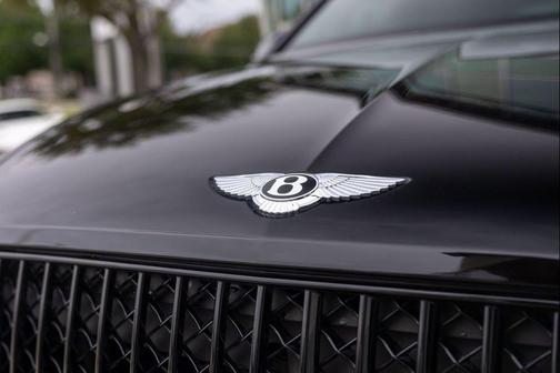 Beluga 2024 Bentley Bentayga Azure