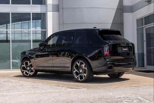Black Diamond 2025 Rolls-Royce Cullinan Black Badge