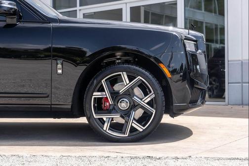 Black Diamond 2025 Rolls-Royce Cullinan Black Badge