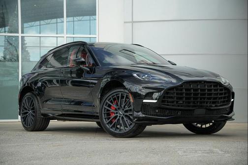 Q Oberon Black 2026 Aston Martin DBX 707