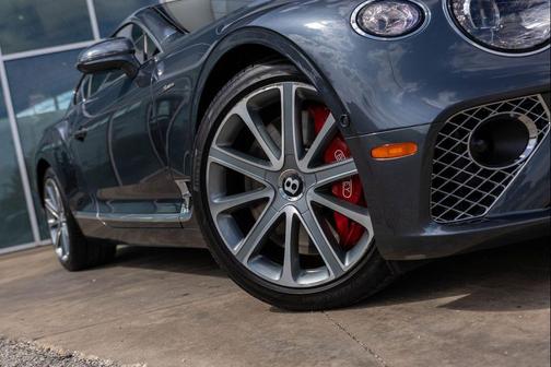 Thunder 2023 Bentley Continental GT Base