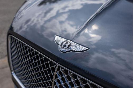 Thunder 2023 Bentley Continental GT Base