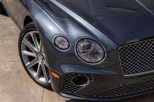 Thunder 2023 Bentley Continental GT Base