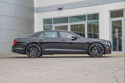 Beluga 2026 Bentley Flying Spur