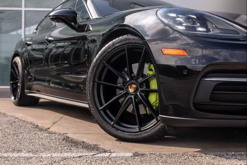 Black 2018 Porsche Panamera 4