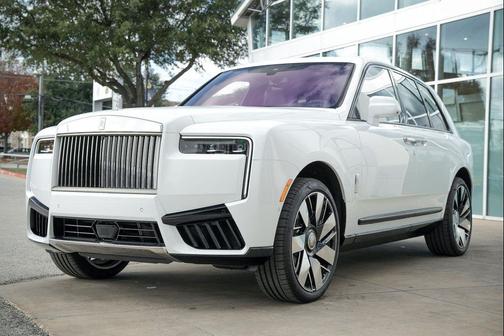 Arctic White 2026 Rolls-Royce Cullinan