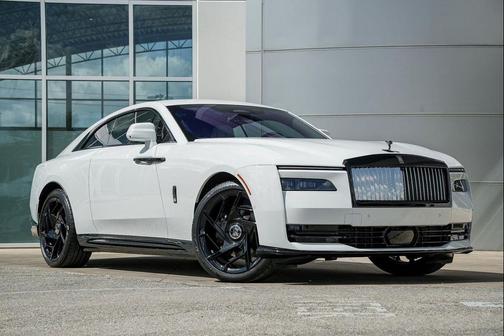 Arctic White 2025 Rolls-Royce Spectre Black Badge