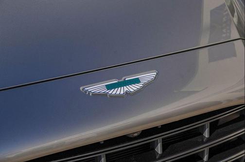Q Spirit Silver 2026 Aston Martin DBX 707