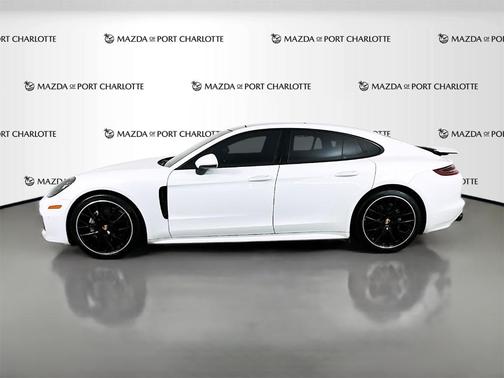 2018 Porsche Panamera Base