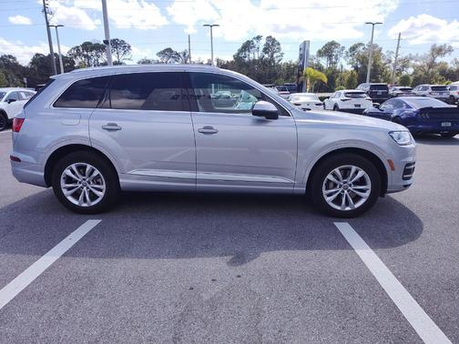 2019 Audi Q7 55 Premium