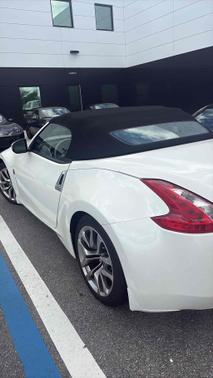 Pearl White 2014 Nissan 370Z 2dr Roadster Auto Touring