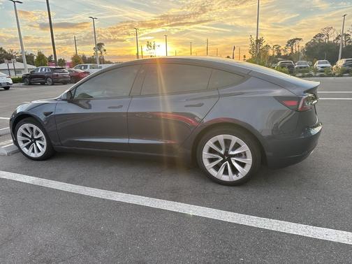 2022 Tesla Model 3 Base