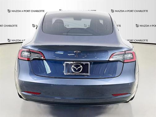 2022 Tesla Model 3 Base