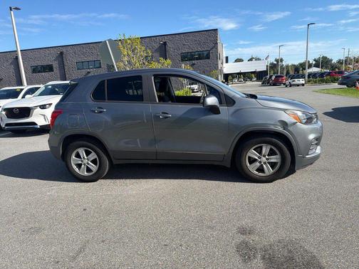 Satin Steel Metallic 2020 Chevrolet Trax FWD 4dr LS