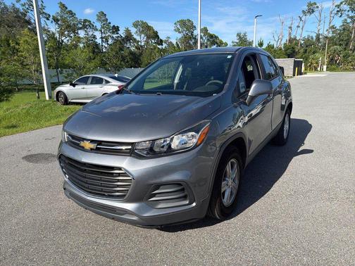 Satin Steel Metallic 2020 Chevrolet Trax FWD 4dr LS
