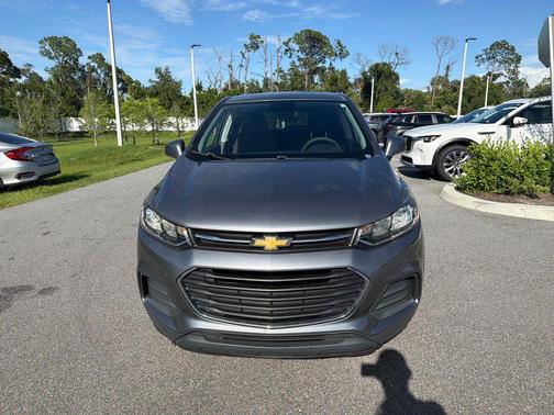 Satin Steel Metallic 2020 Chevrolet Trax FWD 4dr LS