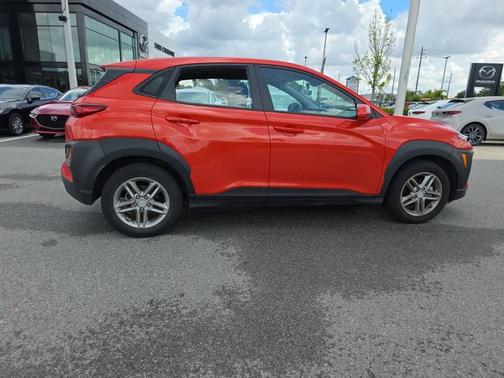 Pulse Red 2019 Hyundai KONA SE Auto FWD