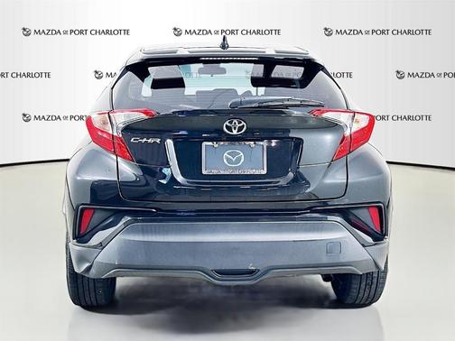 2021 Toyota C-HR LE