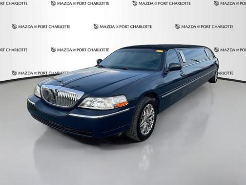 2005 Lincoln Town Car Executive