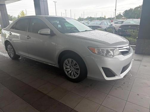 Classic Silver Metallic 2012 Toyota Camry 4dr Sdn I4 Auto LE (Natl)