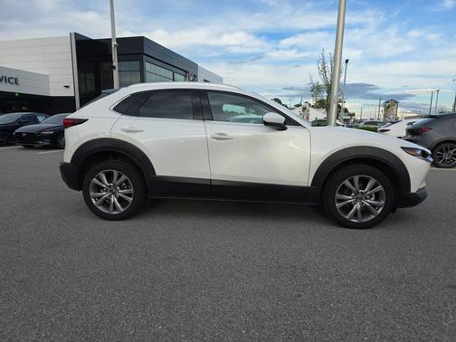 Snowflake White Pearl Mica 2021 Mazda CX-30 Premium FWD