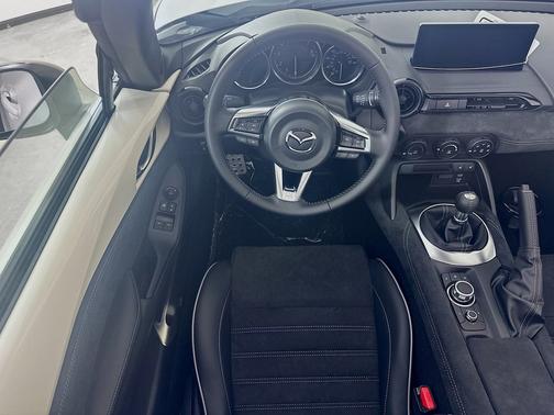 Snowflake White Pearl Mica 2026 Mazda MX-5 Miata Club Manual