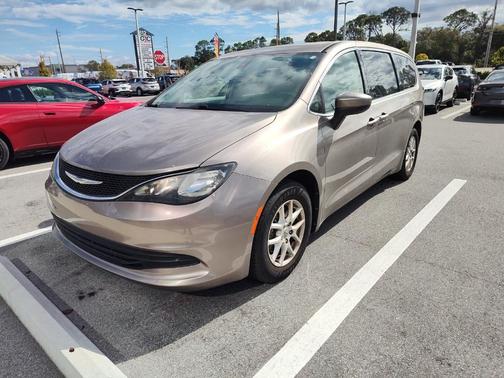 2017 Chrysler Pacifica LX