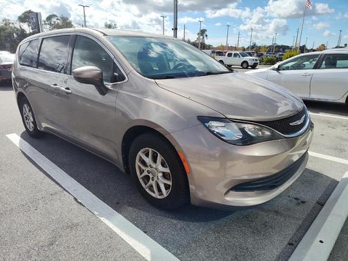 2017 Chrysler Pacifica LX