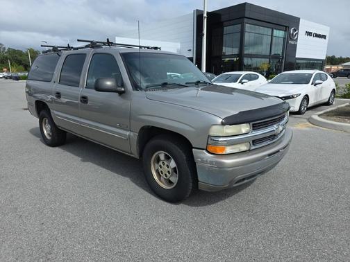 Tan 2000 Chevrolet Suburban 1500 LS