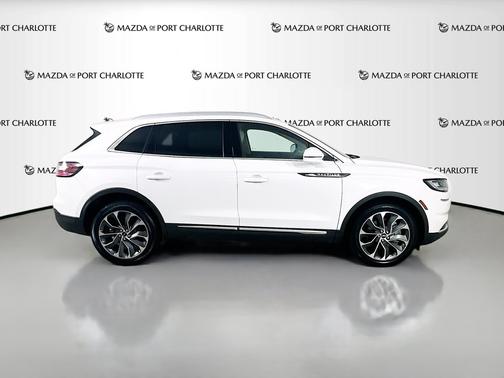 Pristine White Metallic Tri-Coat 2023 Lincoln Nautilus Reserve FWD