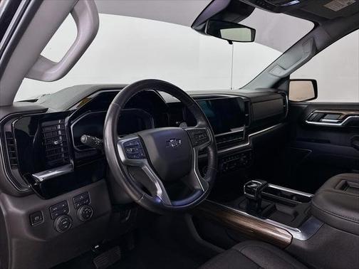 2022 Chevrolet Silverado 1500 4WD Crew Cab 147" LT Trail Boss